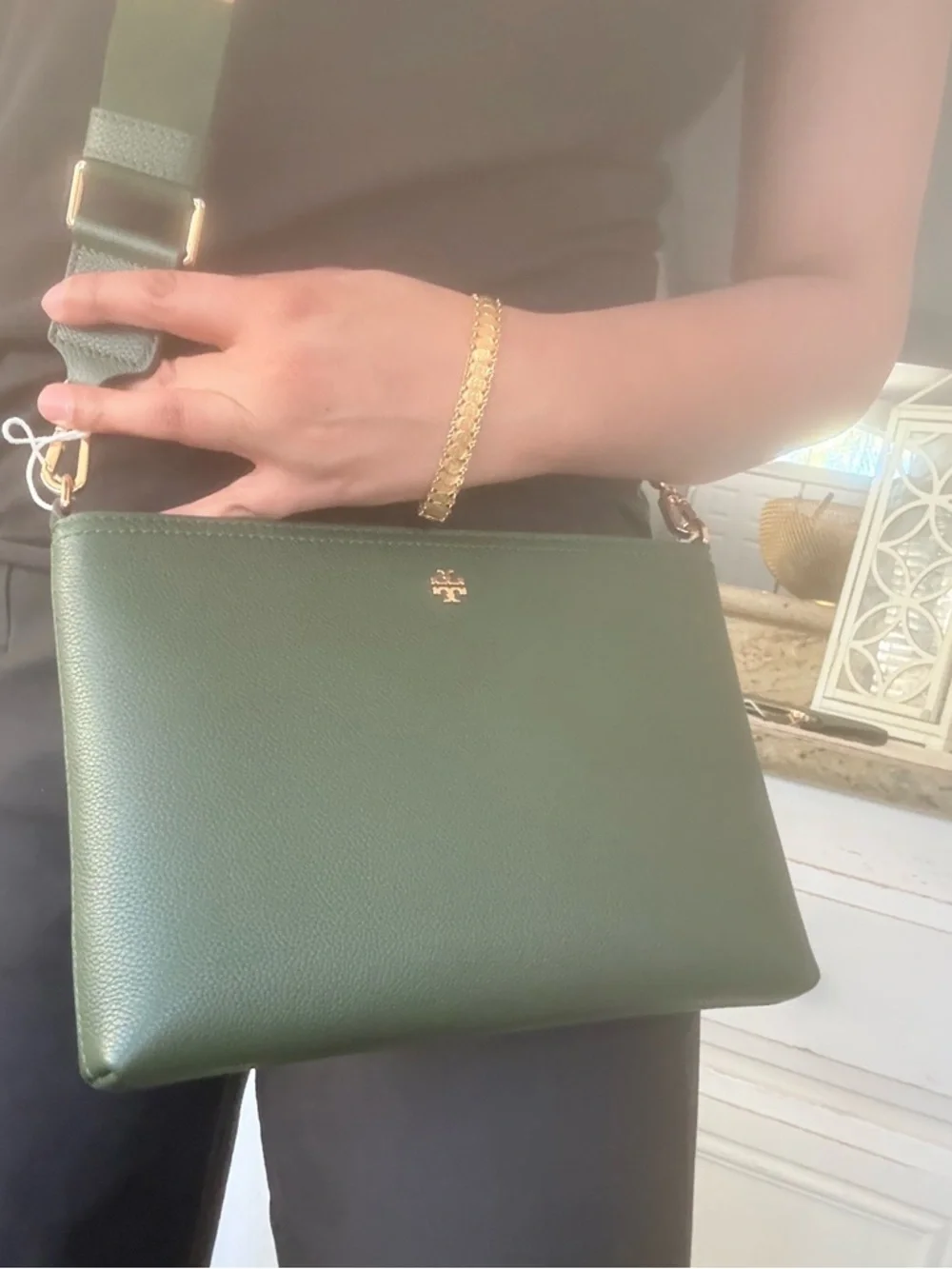New tory Burch Blake Swingpack With Matching Wallet In Basil Color